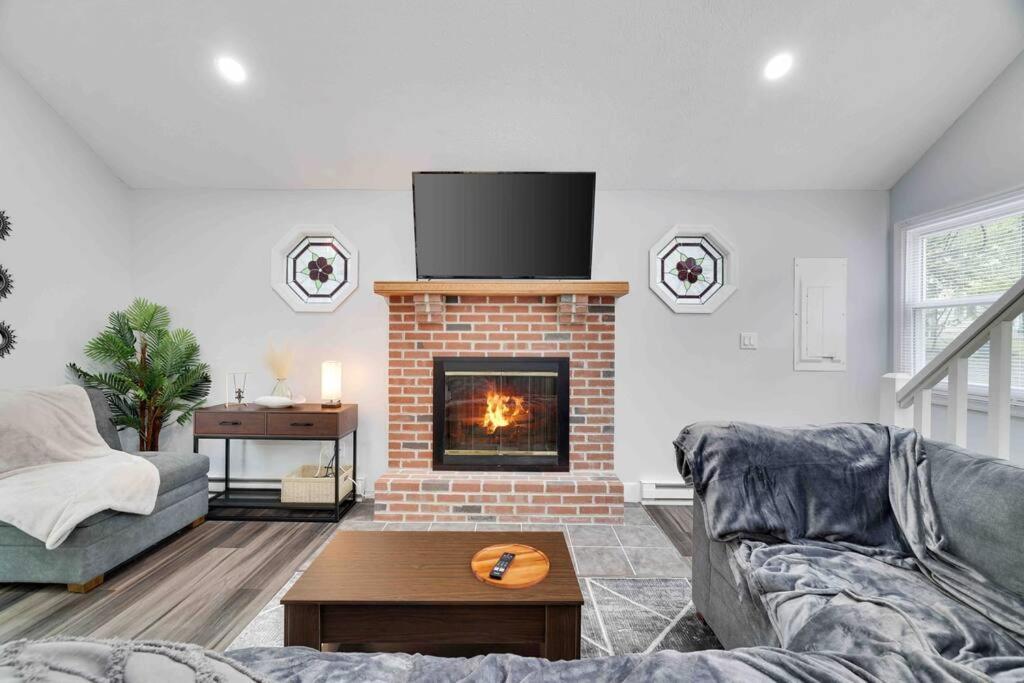 Cozy, Spacious House *New*Inthecommunity+Fire Pit Tobyhanna Екстер'єр фото